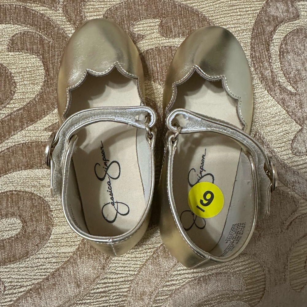 Jessica Simpson Shimmering Gold Kids Dress Shoes
